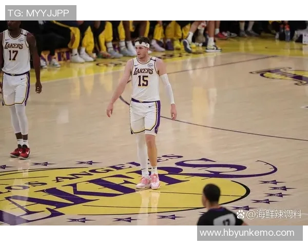 鹈富与湖人激战正酣谁能在季后赛中笑到最后争夺总冠军荣耀